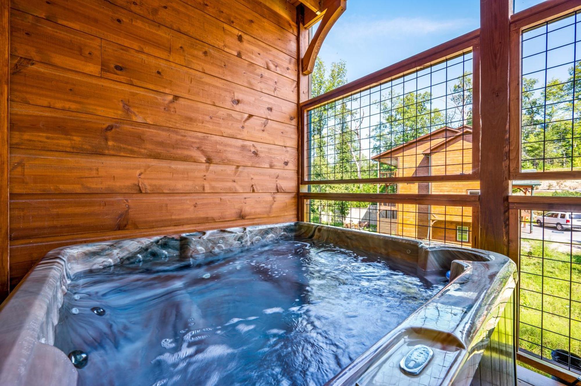 Mountain Skyy Cabin Villa Gatlinburg Exterior photo